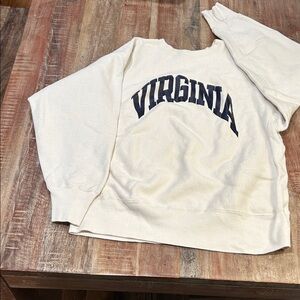 Vintage UVA White Crewneck Sweatshirt by Champion. ‘80s Mincers Pipe Shop